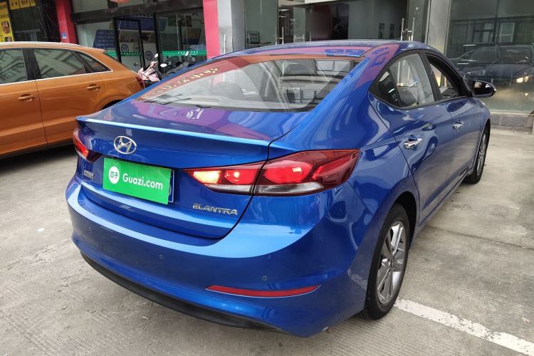 Used Hyundai Elantra 2016 1.6L Manual ZhiXuan · Dynamic Model
