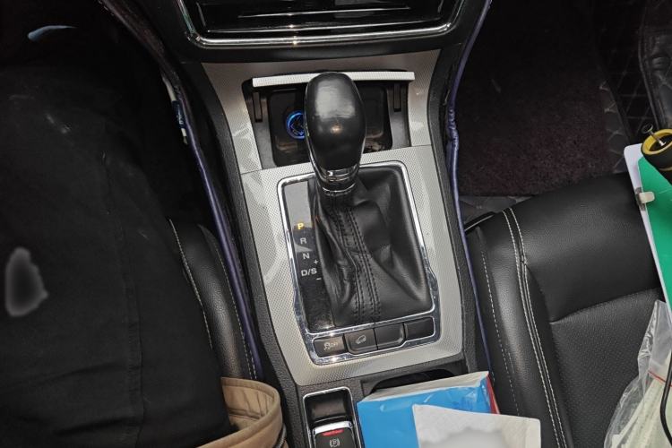 Used Roewe RX5 2018 20T Two-Wheel Drive Automatic Flagship Edition