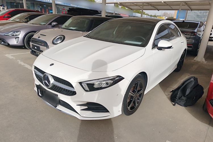 Used Mercedes-Benz A-Class 2022 Revised Version A 200 L Sport Sedan Fashionable Style
