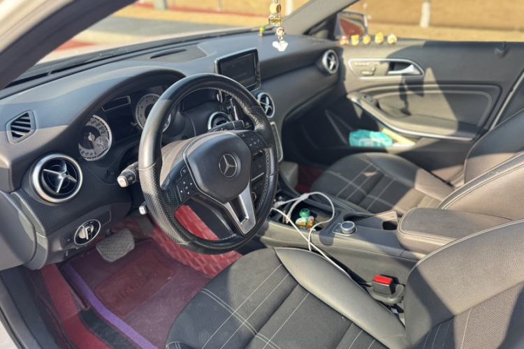 Used Mercedes-Benz A-Class 2015 A 200 Fashion Model