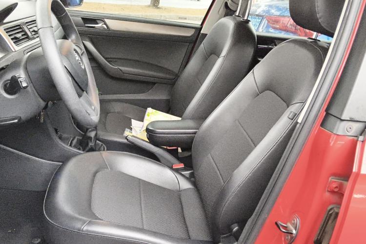 Used Skoda Rapid Spaceback 2014 1.6L Manual Enjoyment Edition
