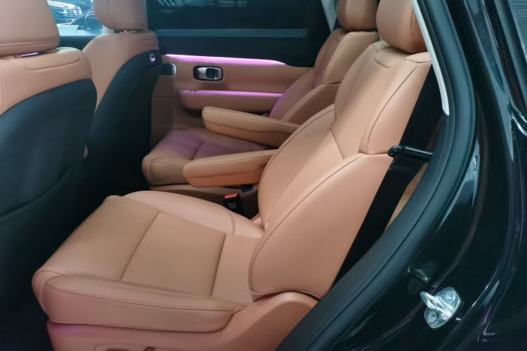 Used Leapmotor C16 2026 Extended-Range 280 LiDAR Zhizun Edition 6 Seats
