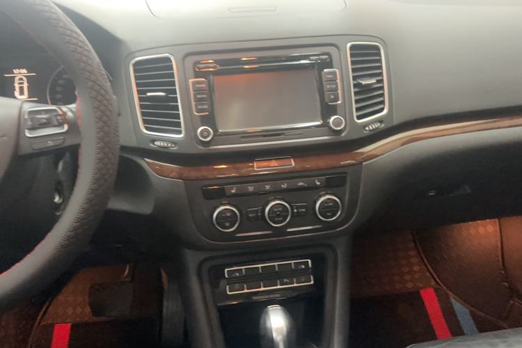 Used Volkswagen Sharan 2013 2.0 TSI Comfort Model