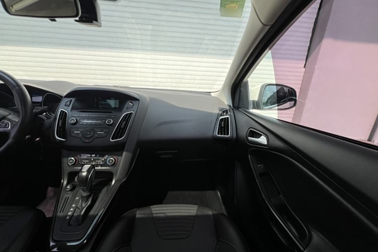 Used Ford Focus 2015 Sedan 1.6L Automatic Trend Model
