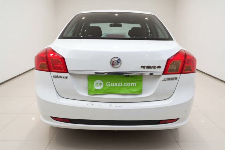 Used Buick Excelle 2015 1.5L Manual Classic Trim
