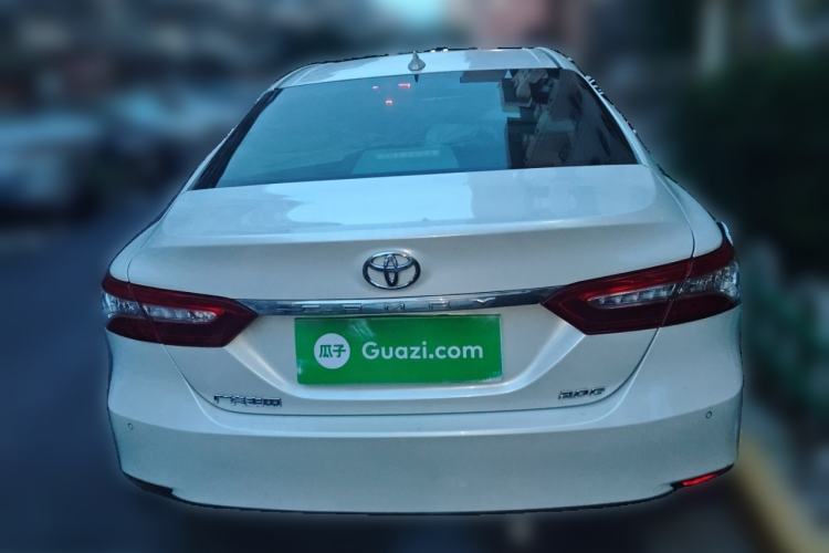 Used Toyota Camry 2021 2.0G Luxury Edition
