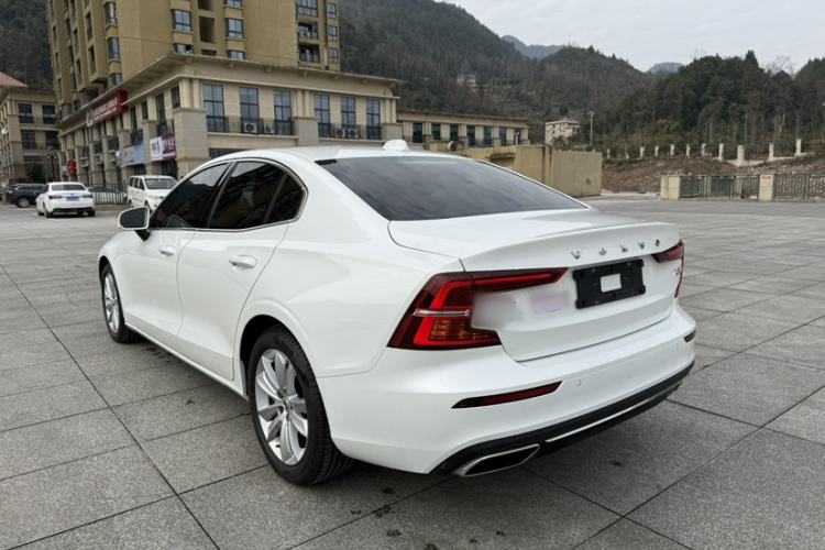 Used Volvo S60 2020 T3 SmartDrive Luxury Edition
