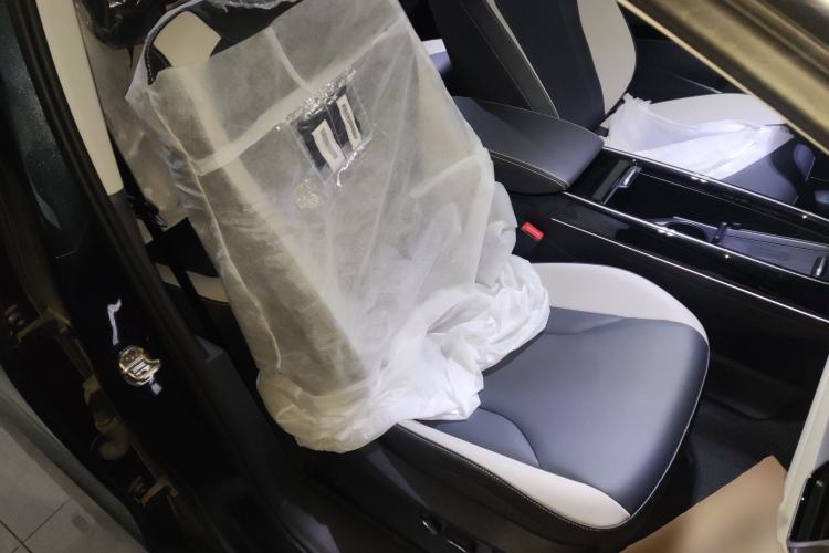 Used Volkswagen ID.6 CROZZ 2022 Long-Range PURE+ Edition