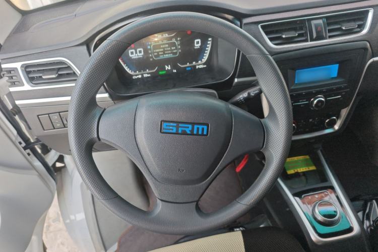 Used SRM Haoyun 2025 Launch Edition Farady 42.3 kWh 305 km 6 seats
