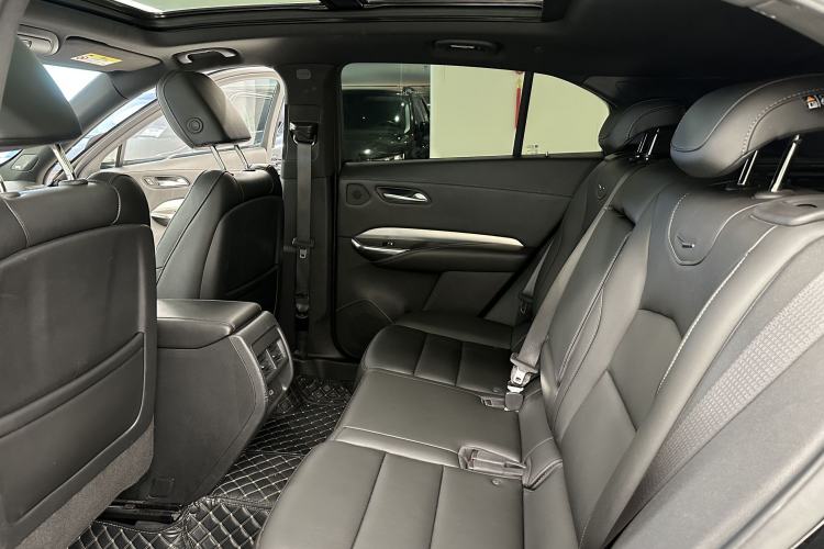 Used Cadillac XT4 2021 28T Two-Wheel Drive Leading Version