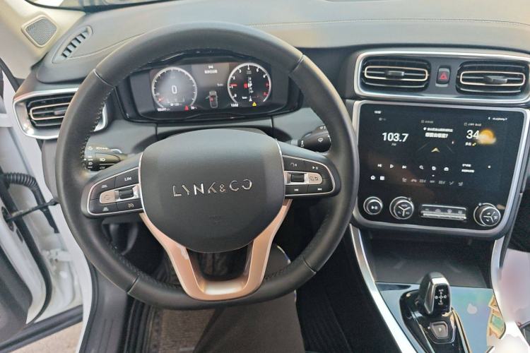 Used Lynk & Co 01 2017 2.0T Two-Wheel Drive Pro Edition
