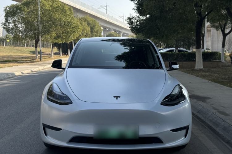 Used Tesla Model Y 2021 Long-Range All-Wheel-Drive Version