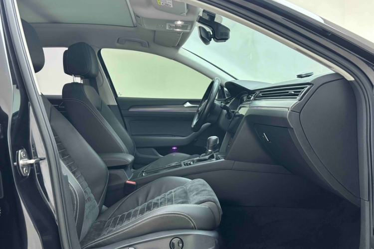 Used Volkswagen Magotan 2020 330TSI DSG Luxury Edition
