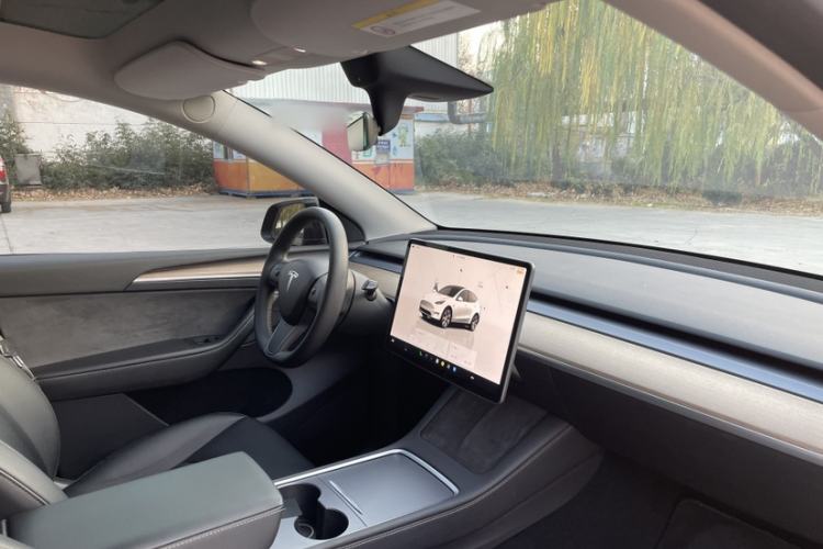 Used Tesla Model Y 2021 Standard Range Rear-Wheel Drive Version
