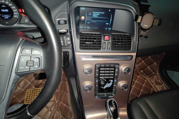 Used Volvo XC60 2015 T5 Smart Upgrade Model