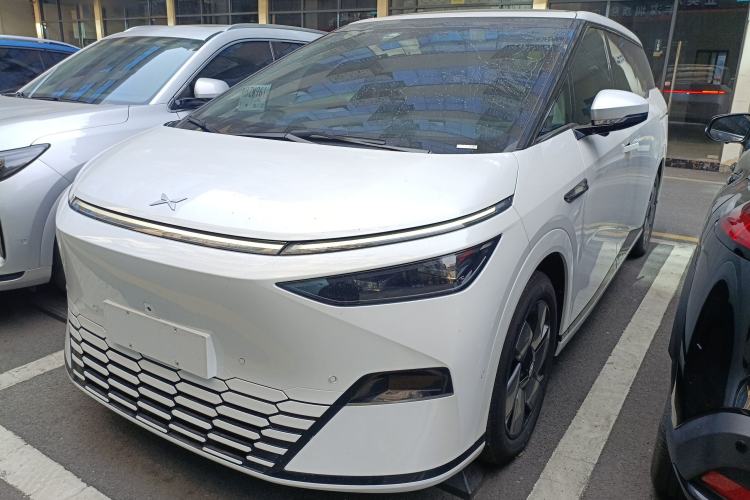 Used XPeng X9 2024 702 Ultra-Long Range Pro