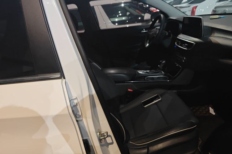 Used Hyundai Tucson 2020 280TGDi Two-Wheel-Drive GLS Fashion Edition China VI Standard