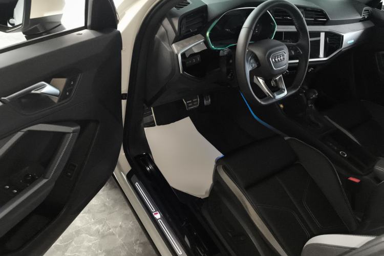 Used Audi Q3 2024 35 TFSI Fashion Dynamic Edition