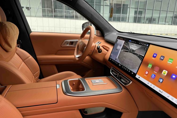 Used  S09 2025 Four-Wheel Drive Ultra+ Custom Edition
