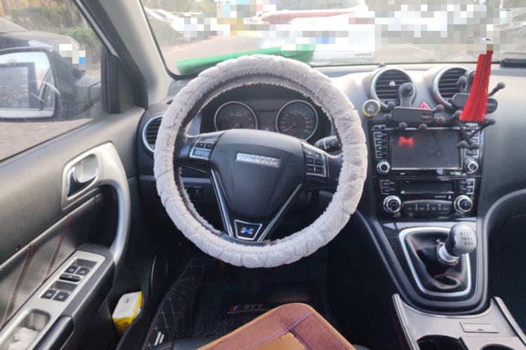 Used Haval H6 2016 Upgraded Model 1.5T Manual Two-Wheel Drive Elite Version