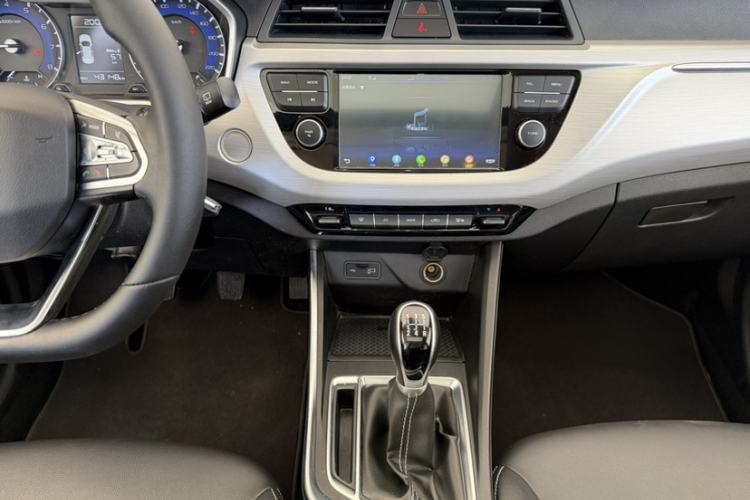 Used Geely Auto Vision X3 2019 Upgraded Model 1.5L Manual Luxury Version