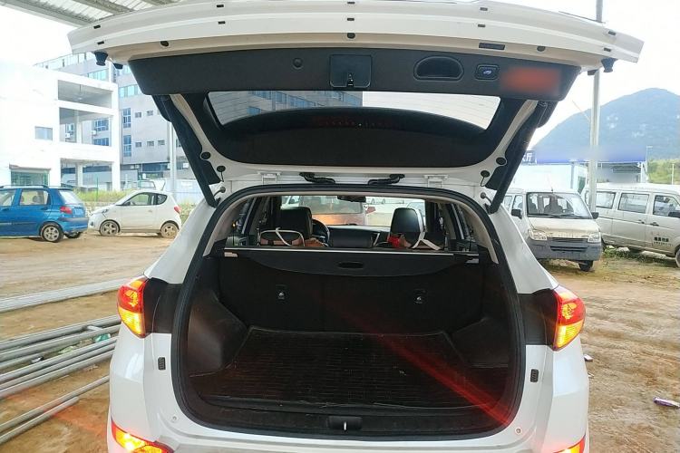 Used Hyundai Tucson 2015 1.6T Dual-Clutch Two-Wheel-Drive Leading Model
