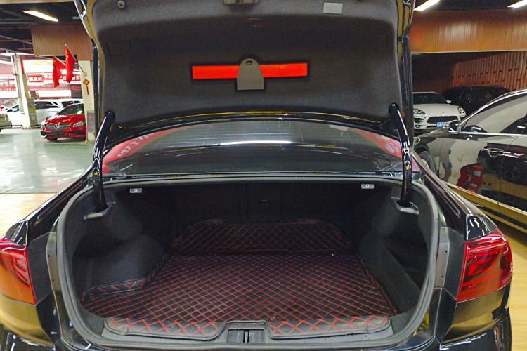 Used Volkswagen Magotan 2023 2 Million Units Commemorative Edition 330TSI DSG Luxury Version
