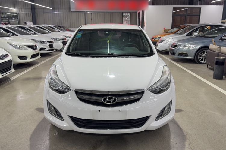 Used Hyundai Elantra 2015 1.6L Automatic Fashion Model