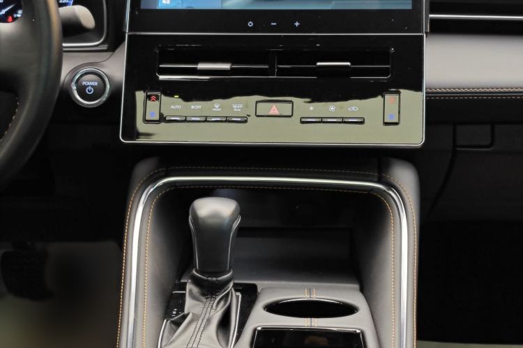 Used Toyota Avalon 2024 Dual-Motor 2.0L Luxury Edition