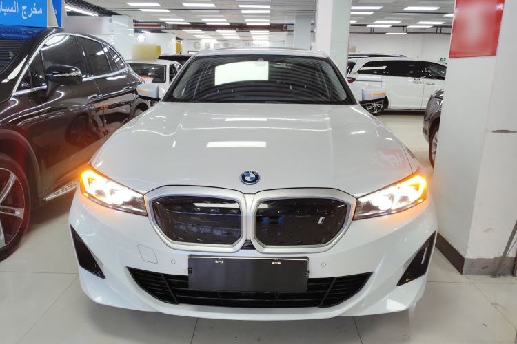 Used BMW i3 2024 eDrive 35 L
