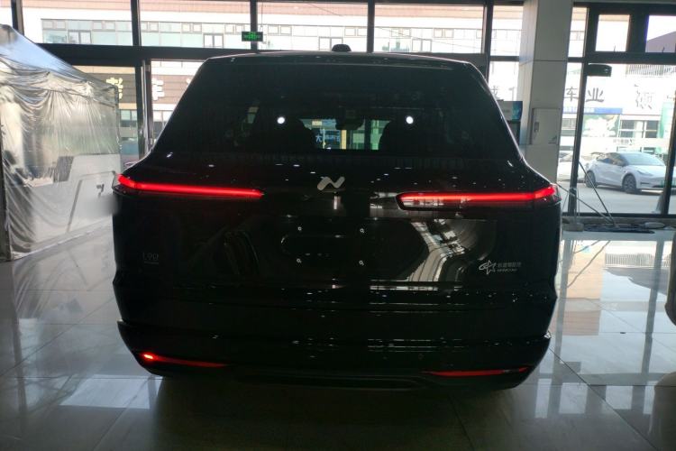 Used ONVO Luxeed L90 2025 Model—Max Six-Seater Version