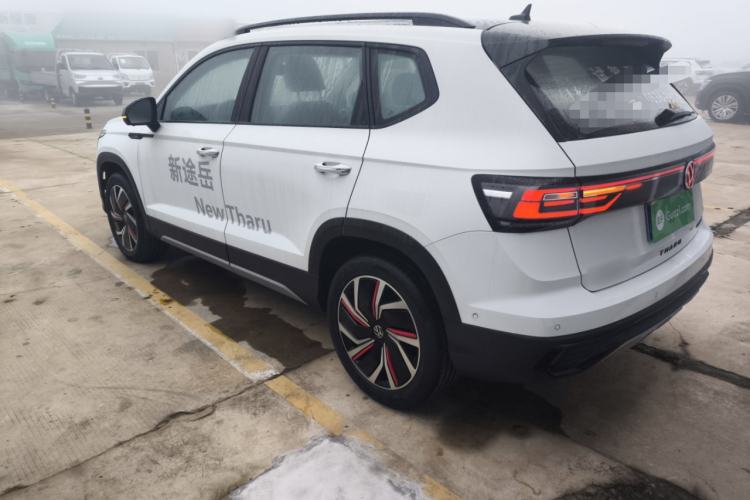 Used Volkswagen Tharu 2024 300TSI Two-Wheel-Drive Moon Luxury Edition
