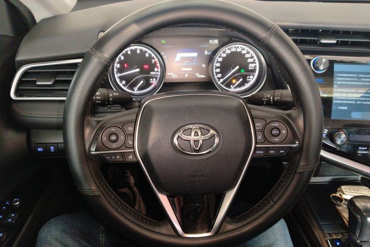 Used Toyota Camry 2019 Revised Version 2.0G Luxury Edition
