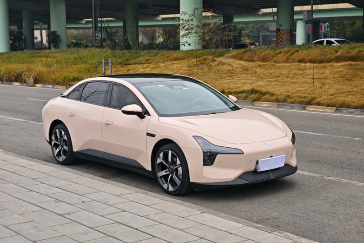 Used XPeng MONA M03 2024 620 with Ultra-Long Range
