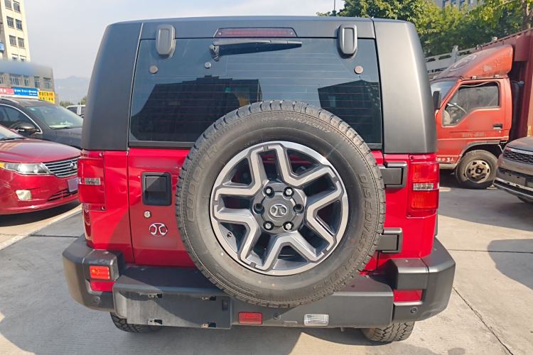 Used  BJ40 2016 40L 2.3T Automatic All-Wheel Drive Premium Edition
