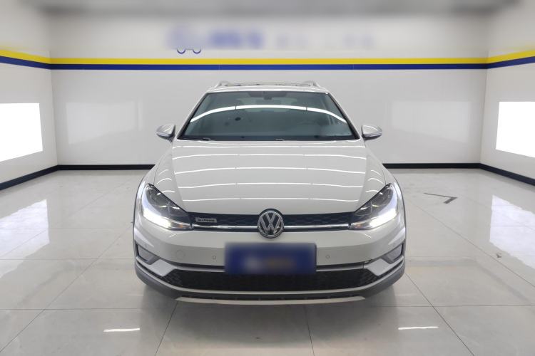 Used Volkswagen Golf 2019 1.8TSI Travel Edition
