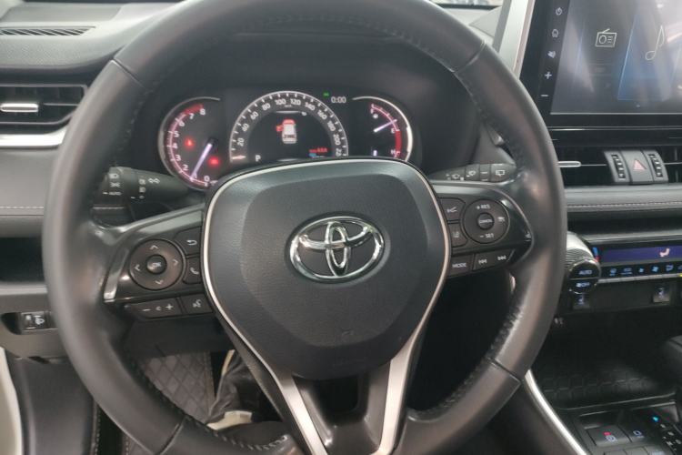 Used Toyota RAV4 2020 2.0L CVT Two-Wheel Drive Fashion PLUS Edition
