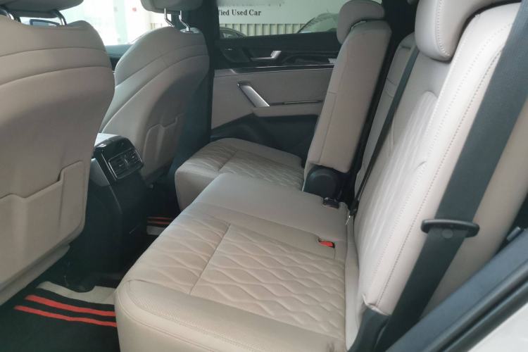 Used BYD Tang New Energy 2024 DM-i Glory Edition 112KM Flagship Model
