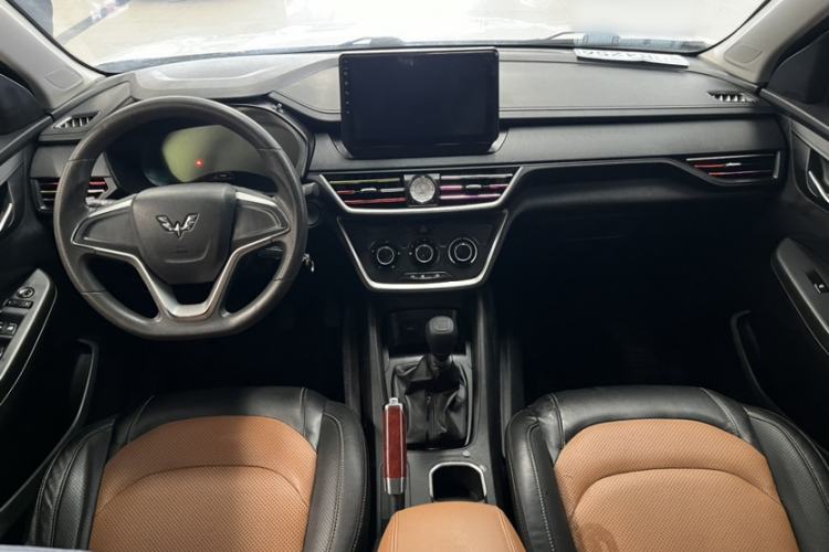 Used Wuling Hongguang S3 2018 1.5L Manual Comfort Model China V Standard