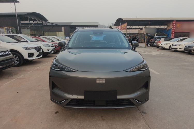 Used  E5 2024 440km Launch Edition
