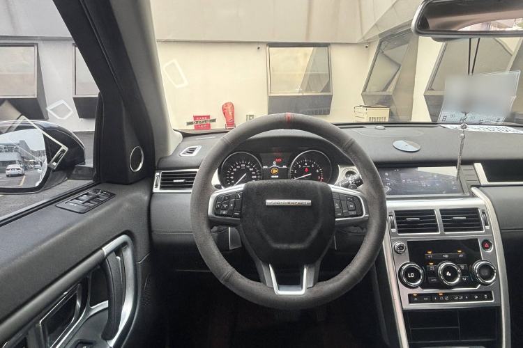 Used Land Rover Discovery Sport 2017 2.0T SE
