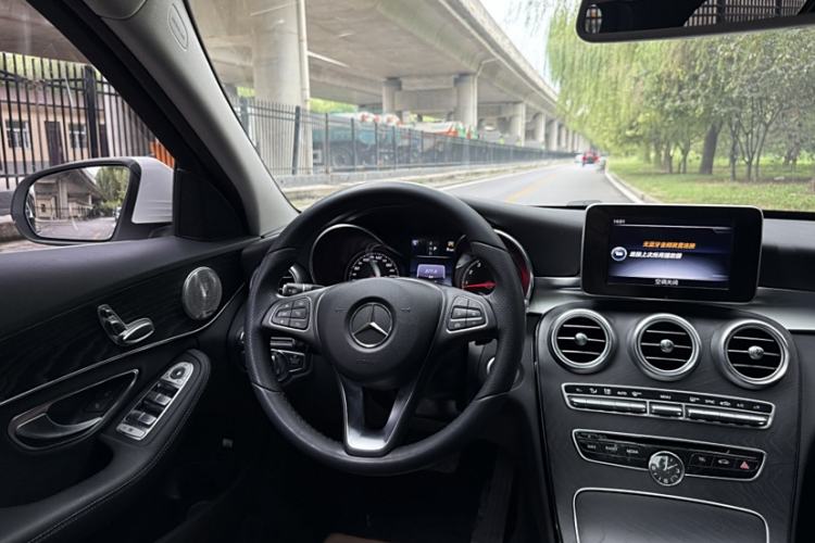 Used Mercedes-Benz C-Class 2017 Facelift C 200 Station Wagon
