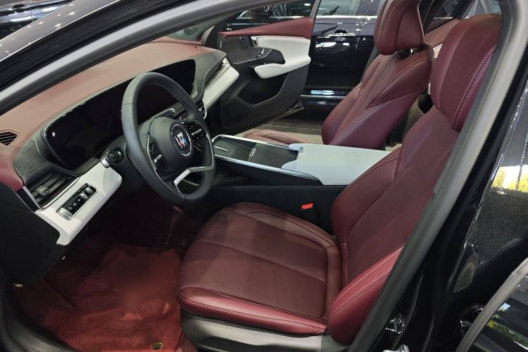 Used Buick LaCrosse 2025 28T Platinum Edition
