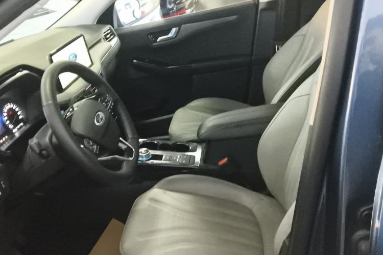 Used Ford Escape 2020 EcoBoost 245 Two-Wheel-Drive Titanium Edition
