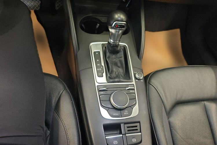 Used Audi A3 2015 Limousine 35 TFSI Millionth Anniversary Comfort Model
