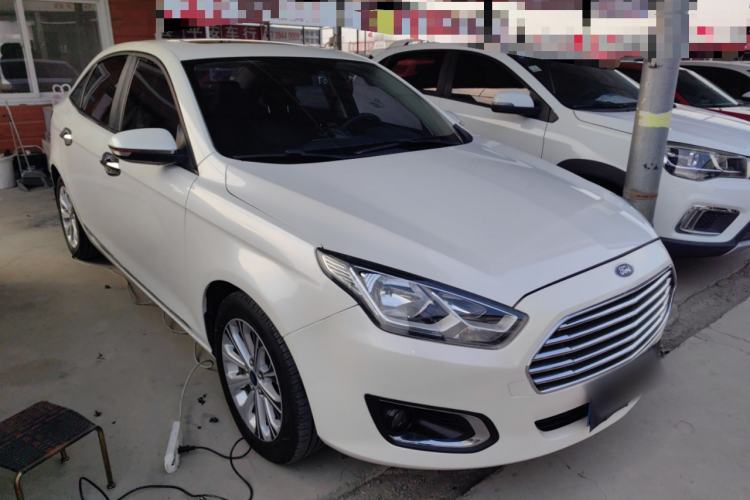 Used Ford Escort 2015 1.5L Automatic Fashion Model