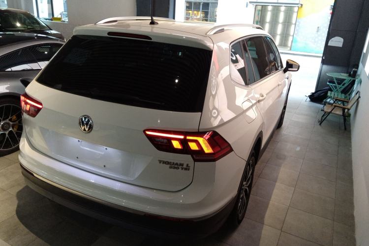 Used Volkswagen Tiguan L 2017 330TSI Automatic Two-Wheel Drive Luxury Edition