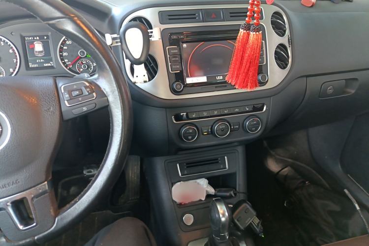 Used Volkswagen Tiguan 2015 1.8TSI Automatic All-Wheel-Drive Luxury Model
