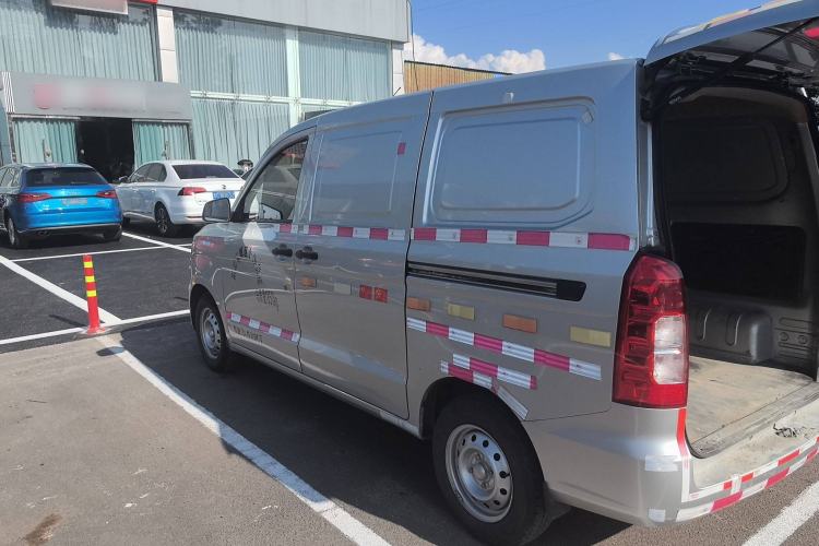 Used Wuling Hongguang V 2019 1.5L Base Window-Sealed Vehicle China VI LAR
