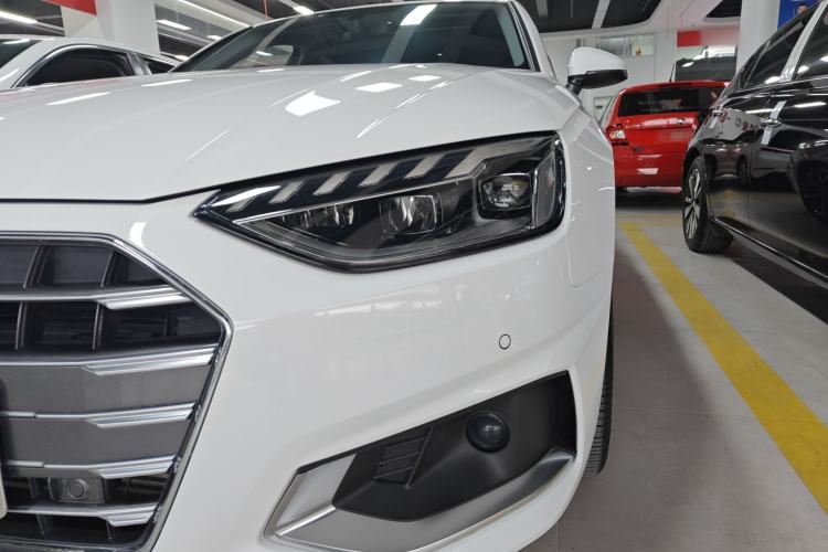 Used Audi A4L 2020 40 TFSI Fashionable and Elegant Model